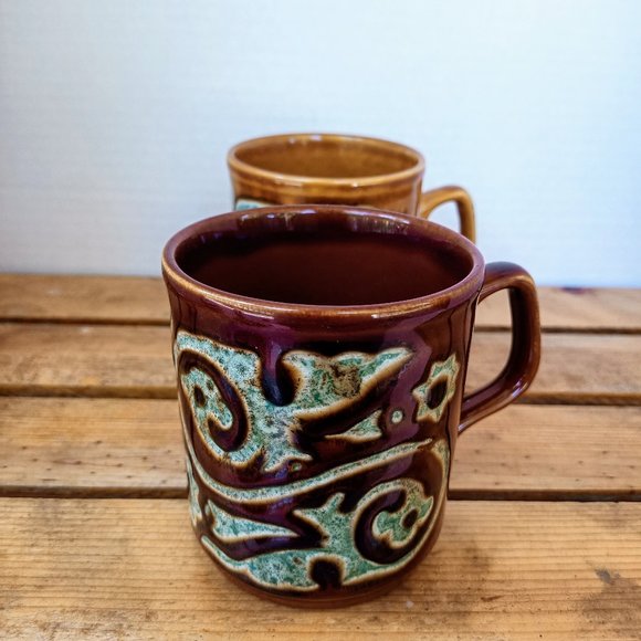Vintage C & E Studio Pottery Mugs (Set of 2) - Picture 3 of 3